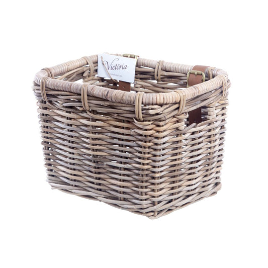 cesta de mimbre gris