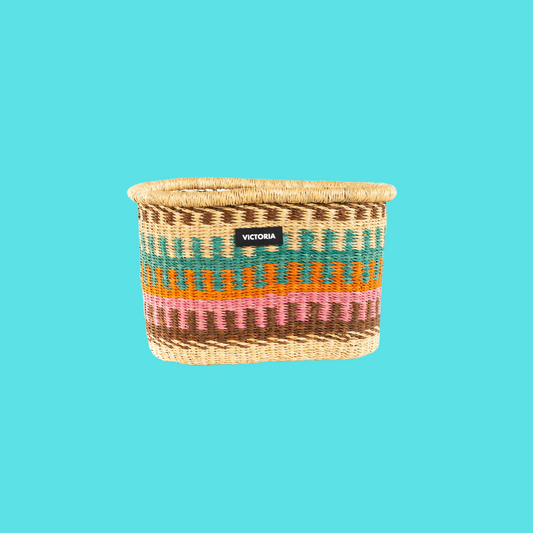 cesta de trenzado de colores